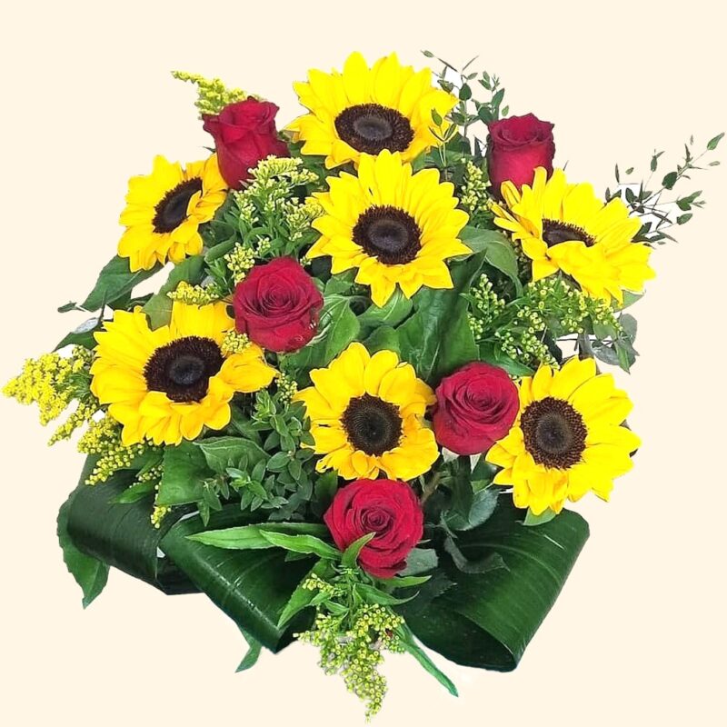 Bouquet di rose rosse e girasoli consegniamo a domicilio a Roma anche su appuntamento